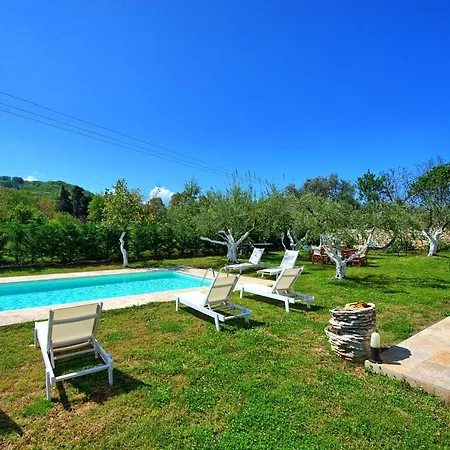 Elaia Almiros Beach